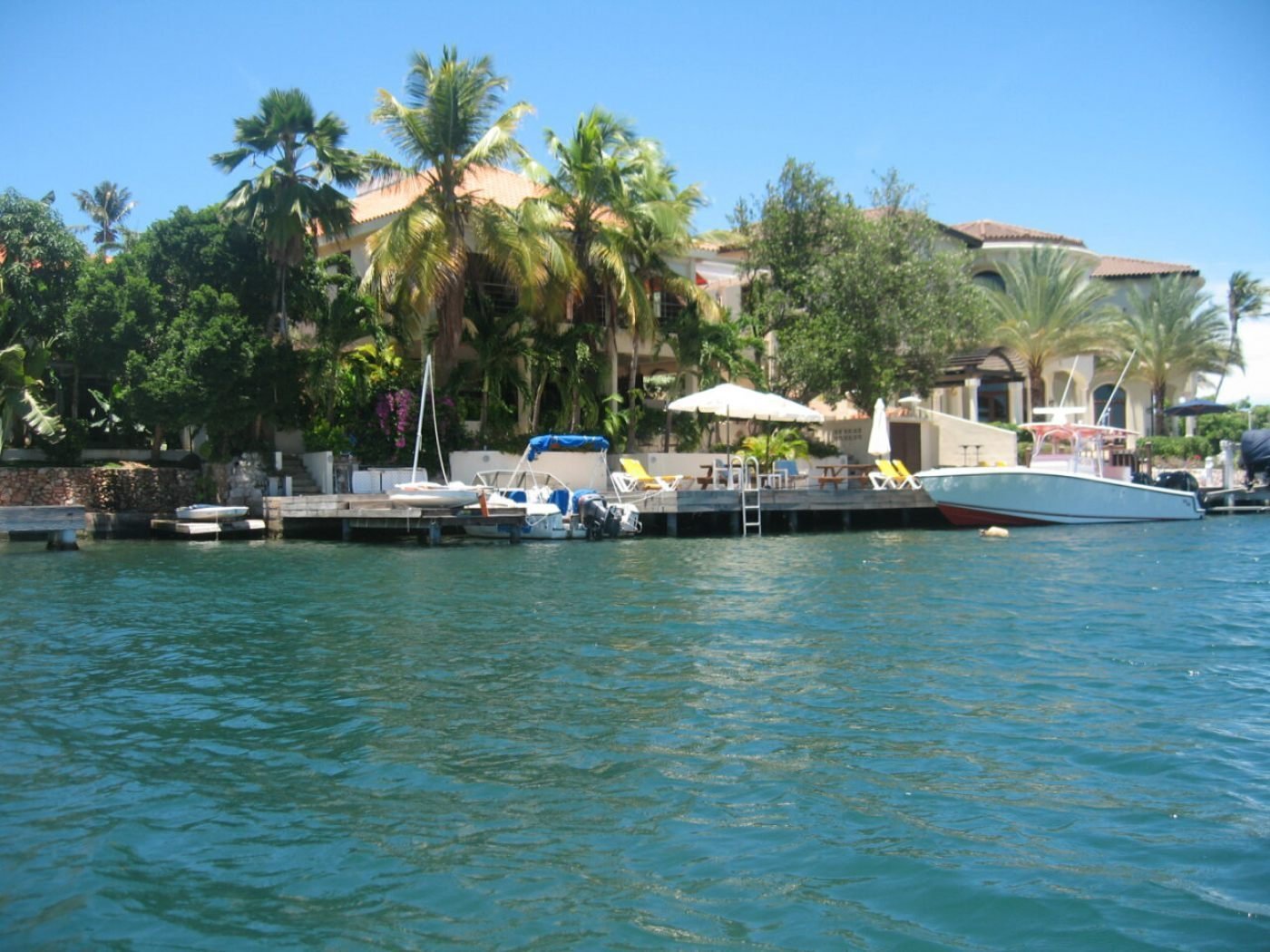 Jan Sofat Curacao Waterfront Villa For Sale With Jetty And Boat Lift Villa in Willemstad, Curaçao, Curaçao 1 - 14380416