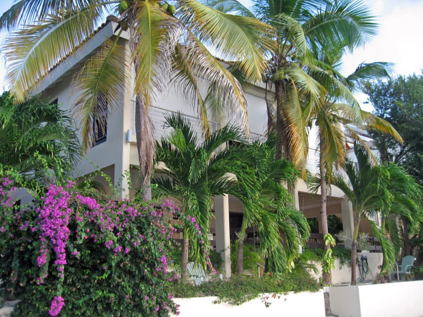 Jan Sofat Curacao Waterfront Villa For Sale With Jetty And Boat Lift Villa in Willemstad, Curaçao, Curaçao 1 - 14380416