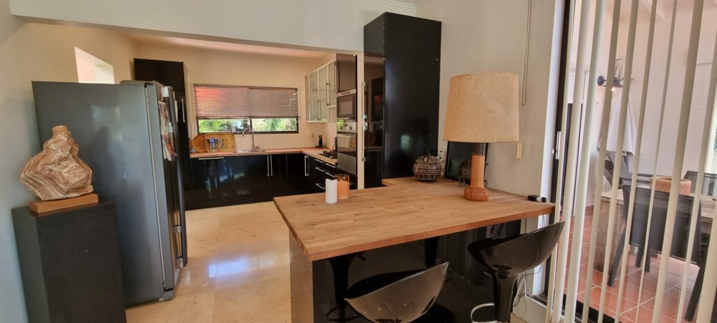 Jan Sofat Curacao Waterfront Villa For Sale With Jetty And Boat Lift Villa in Willemstad, Curaçao, Curaçao 1 - 14380416