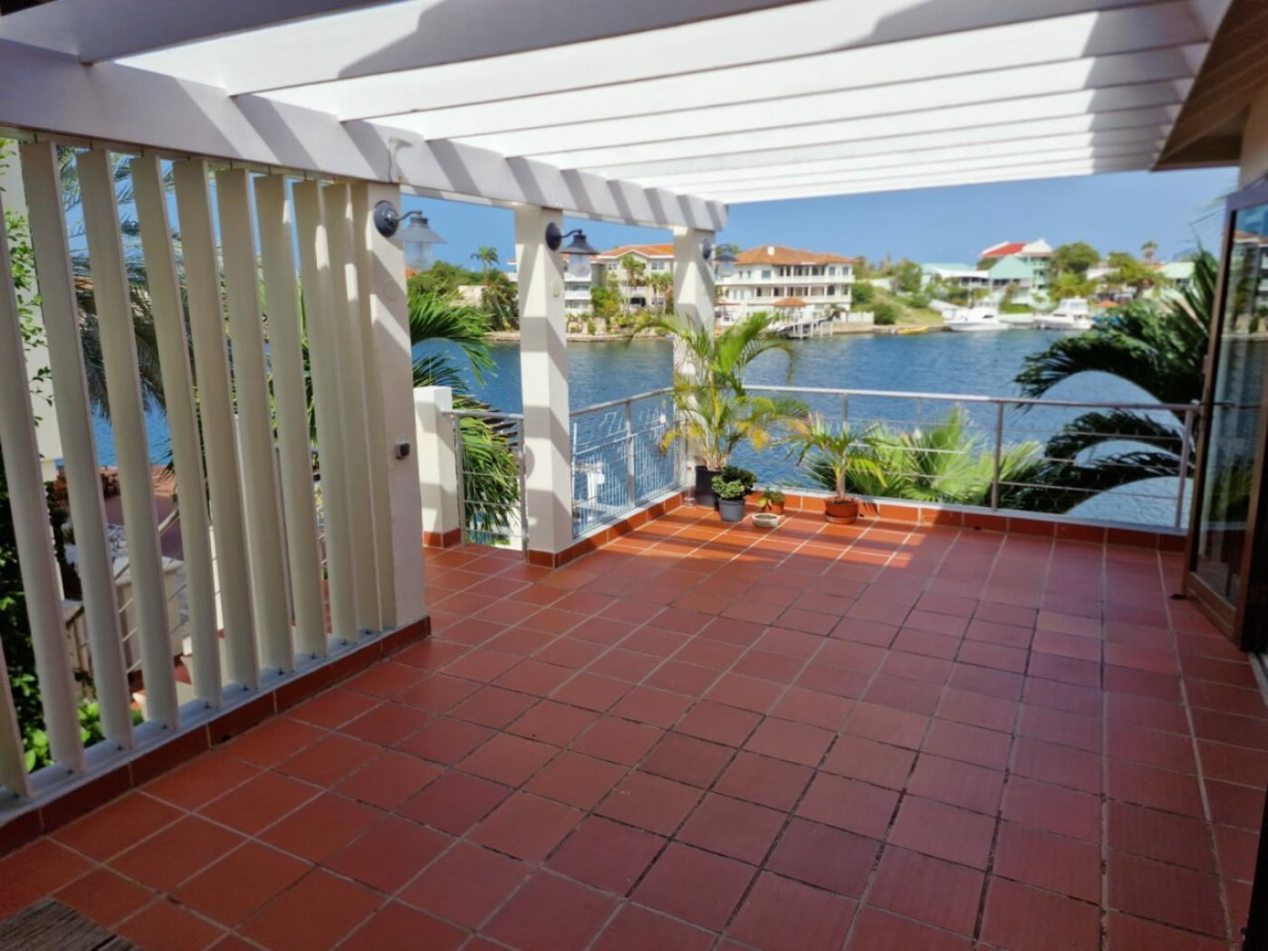 Jan Sofat Curacao Waterfront Villa For Sale With Jetty And Boat Lift Villa in Willemstad, Curaçao, Curaçao 1 - 14380416