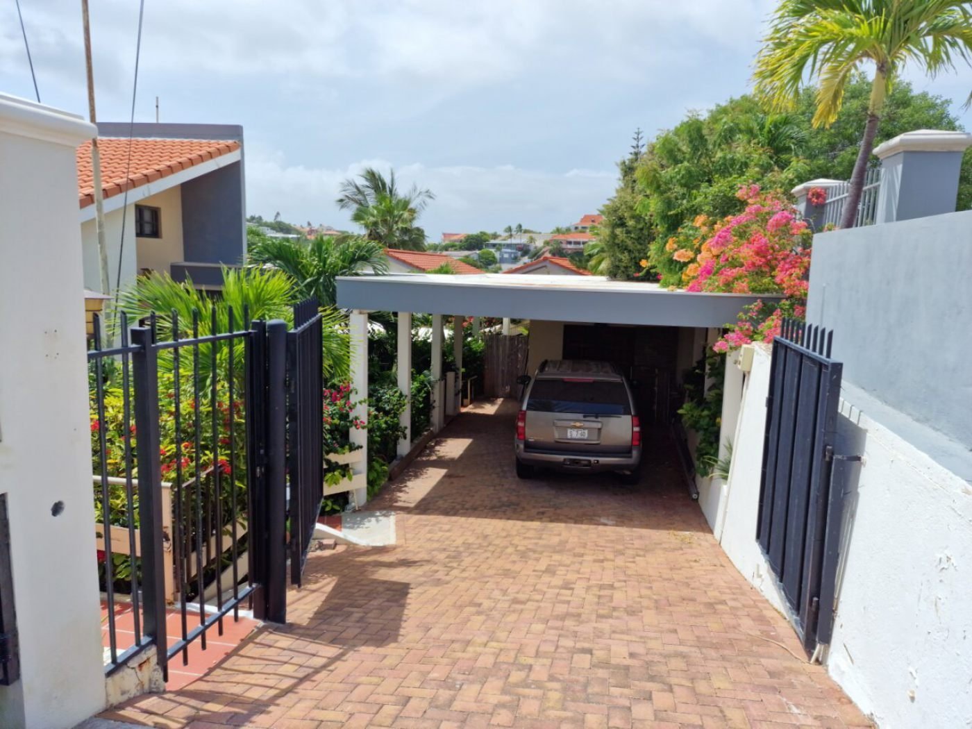 Jan Sofat Curacao Waterfront Villa For Sale With Jetty And Boat Lift Villa in Willemstad, Curaçao, Curaçao 1 - 14380416