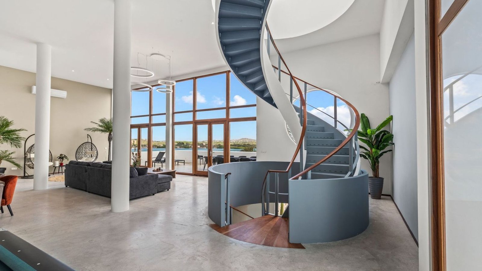 Spectacular Newly Built Villa With Panoramic Views, Four Swimming Pools, And Two Apartments Villa in Willemstad, Curaçao, Curaçao 1 - 15468270