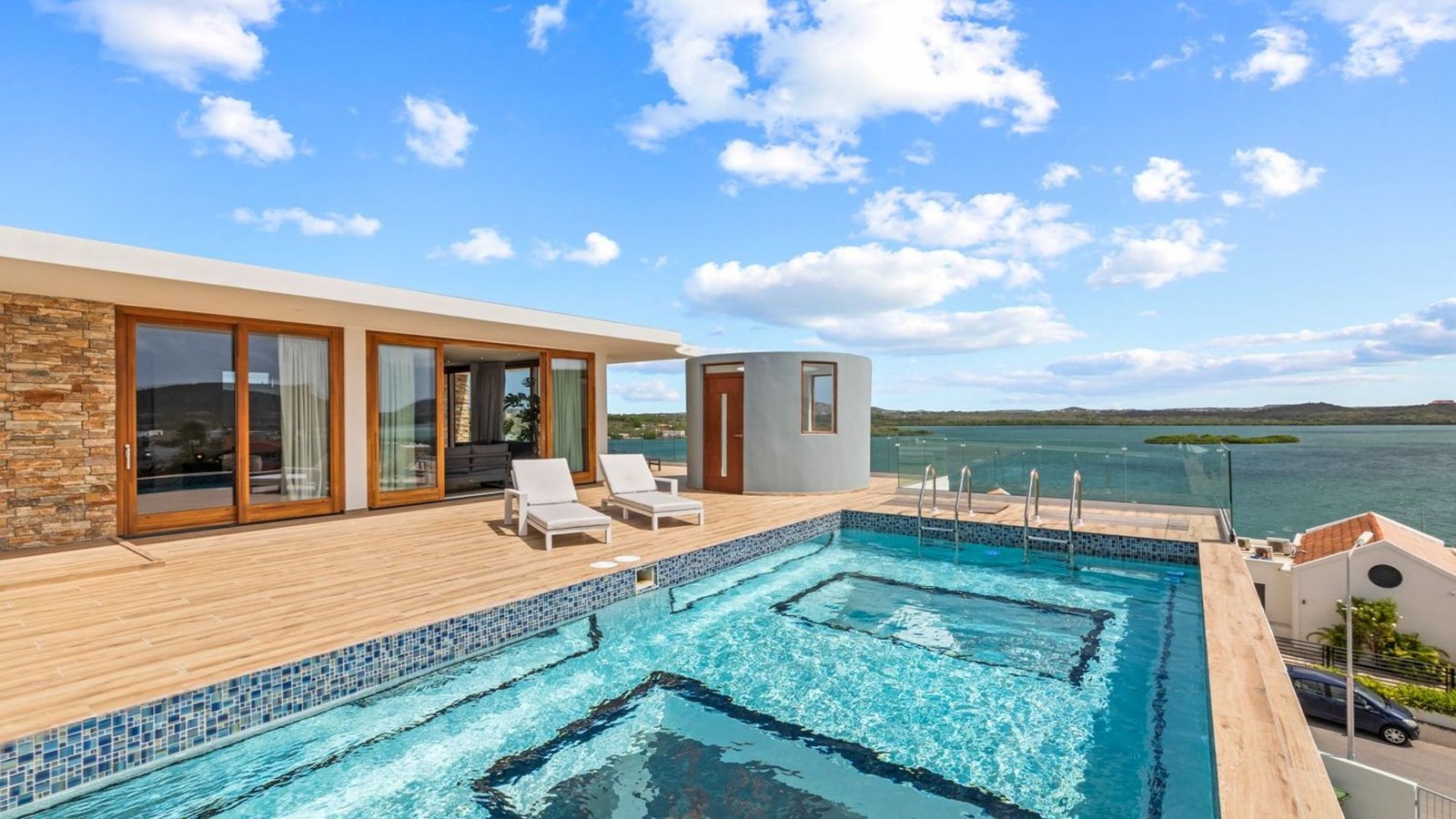 Spectacular Newly Built Villa With Panoramic Views, Four Swimming Pools, And Two Apartments Villa in Willemstad, Curaçao, Curaçao 1 - 15468270