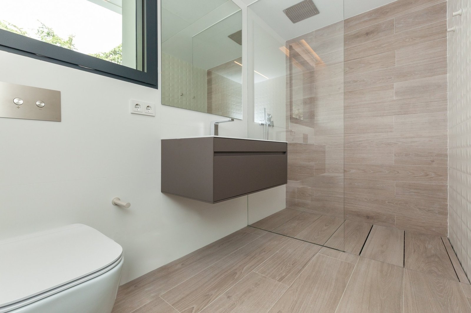 Life At The Top: Astonishing Brand New Designer Villa In Barcelona Villa in les Corts, Barcelona, Spain 1 - 14674027