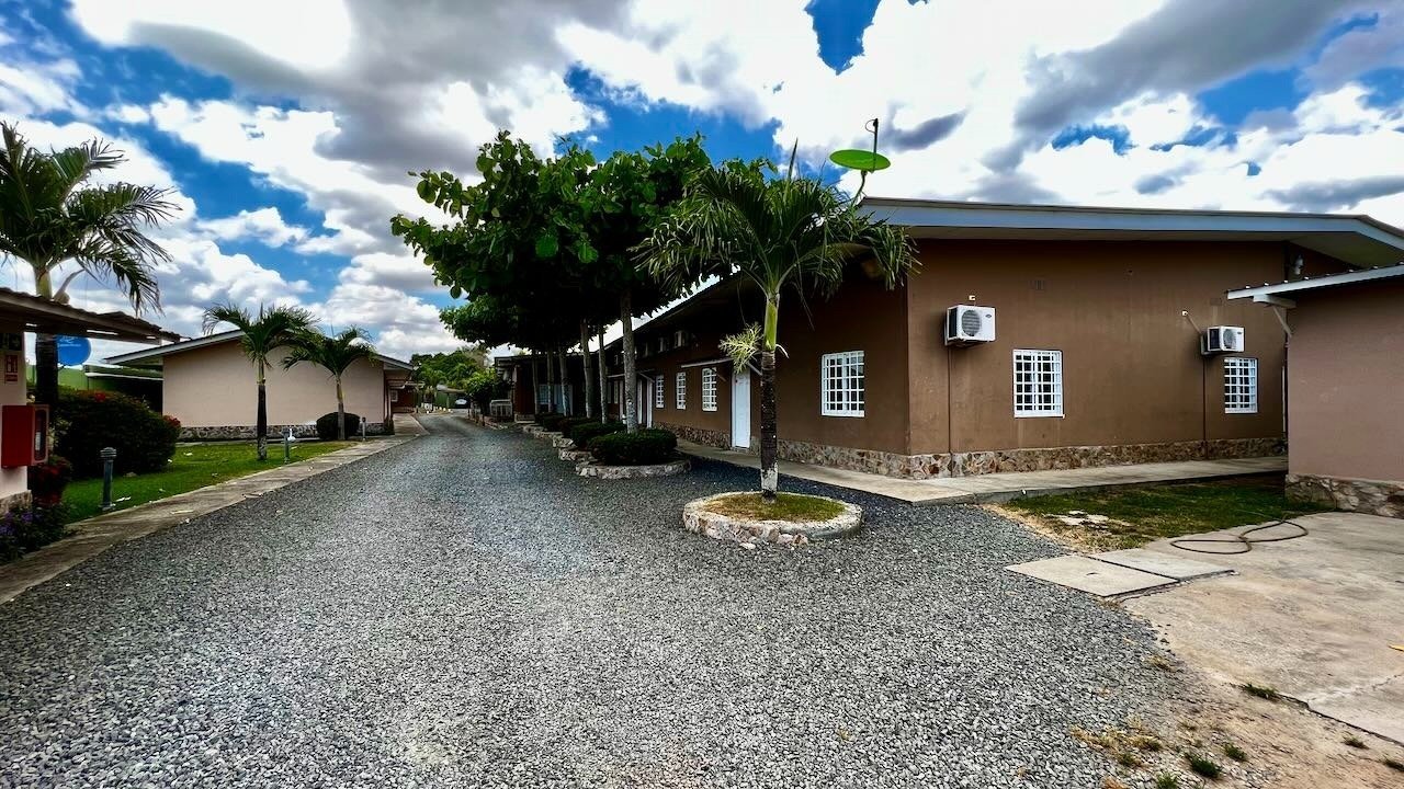 Best Business Deal $1 M Reduction Apartment in Anton, Coclé Province, Panama 1 - 12660218
