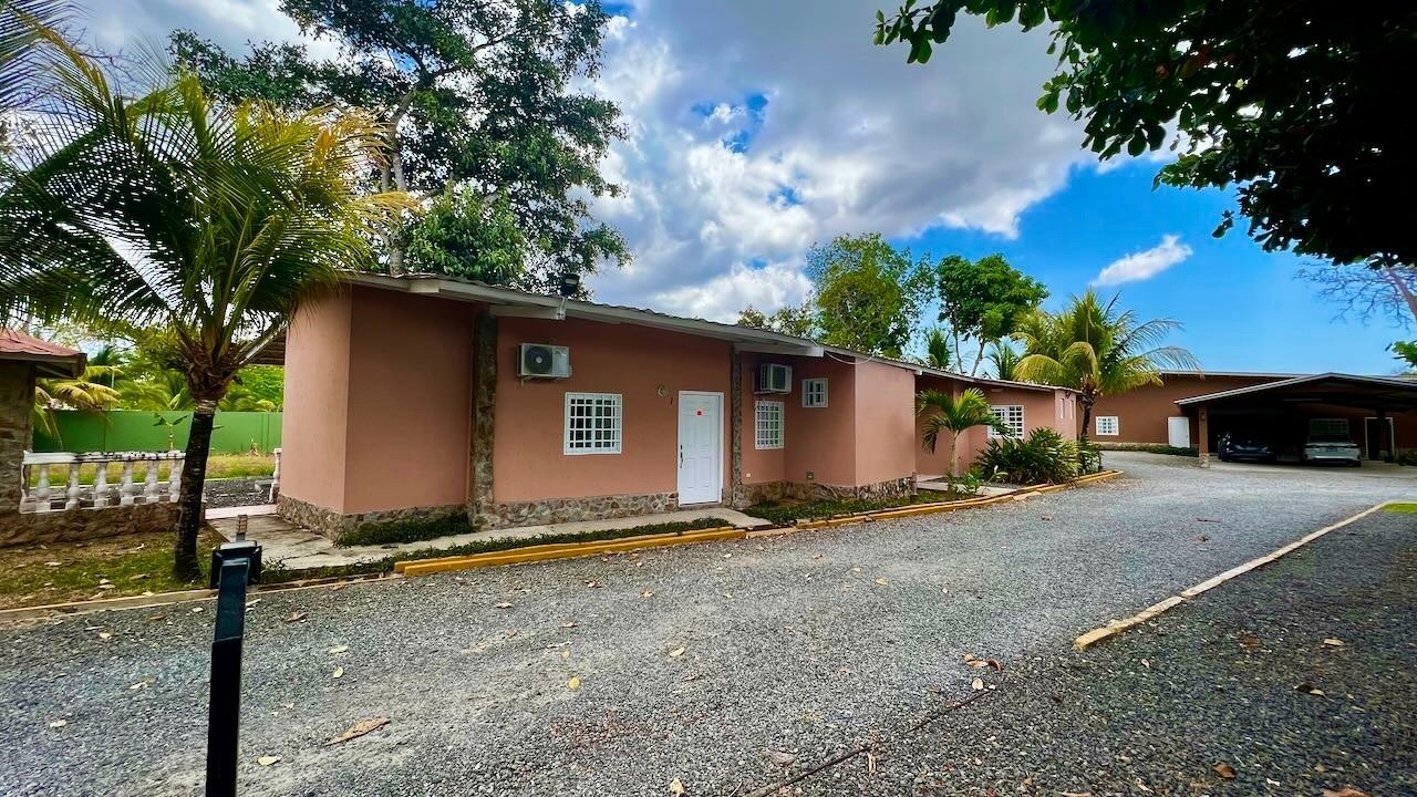 Best Business Deal $1 M Reduction Apartment in Anton, Coclé Province, Panama 1 - 12660218