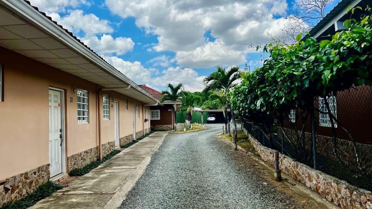 Best Business Deal $1 M Reduction Apartment in Anton, Coclé Province, Panama 1 - 12660218