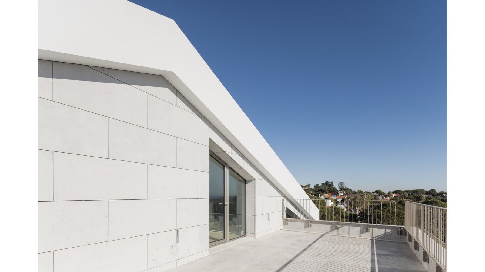 T3 Penthouse Duplex Apartment With Terrace, Pool And Sea View Apartment in Estoril, Cascais e Estoril, Lisbon 1 - 16033869