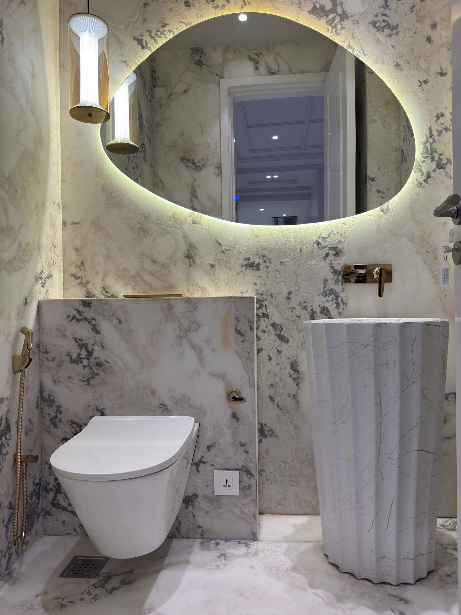 Ultra Luxury Ground Floor With Basement For Sale In Defence Colony, New Delhi Apartment in New Delhi, Delhi, India 1 - 15800501