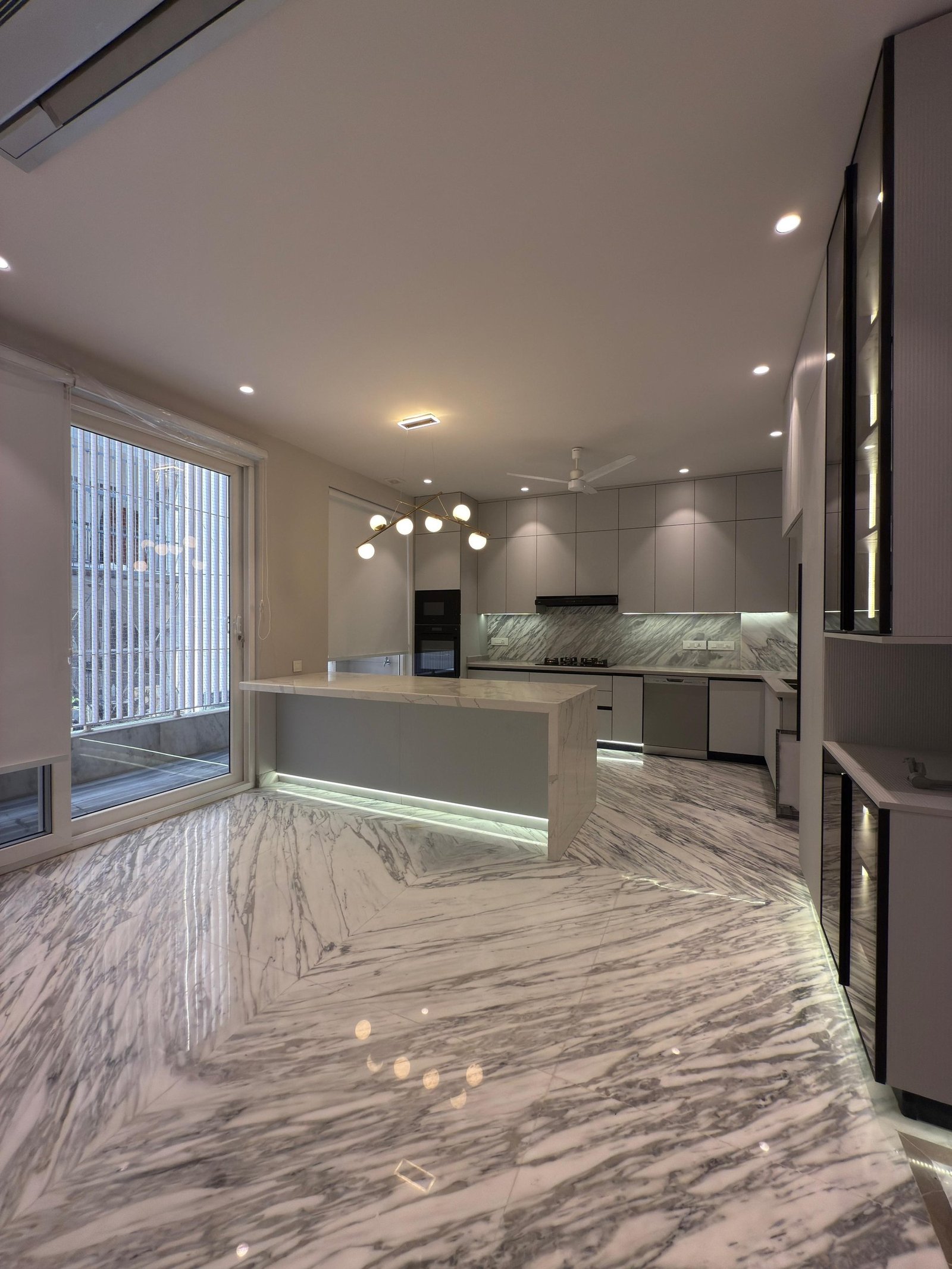 Ultra Luxury Ground Floor With Basement For Sale In Defence Colony, New Delhi Apartment in New Delhi, Delhi, India 1 - 15800501