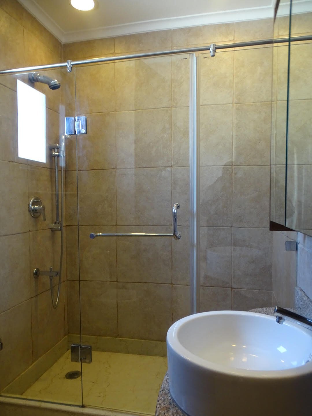 Luxury Garden Facing Third Floor With Terrace For Sale In Anand Niketan, New Delhi Apartment in New Delhi, Delhi, India 1 - 15801624