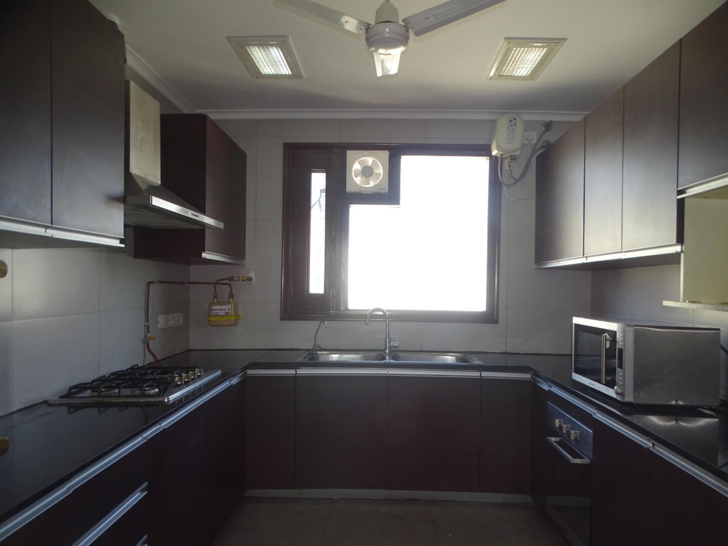 Luxury Garden Facing Third Floor With Terrace For Sale In Anand Niketan, New Delhi Apartment in New Delhi, Delhi, India 1 - 15801624