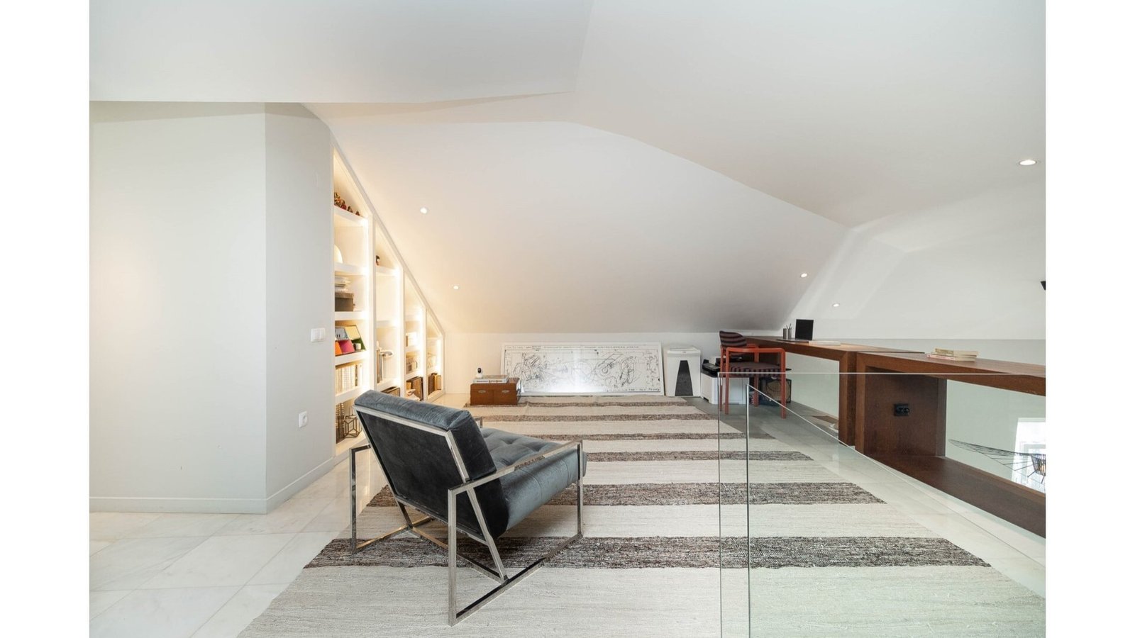 4 Bedroom Duplex Penthouse With Expansive Living Areas, Panoramic Terrace, River & Basilica Views, A Apartment in Povoa de Sao Miguel, Beja District, Portugal 1 - 16116690