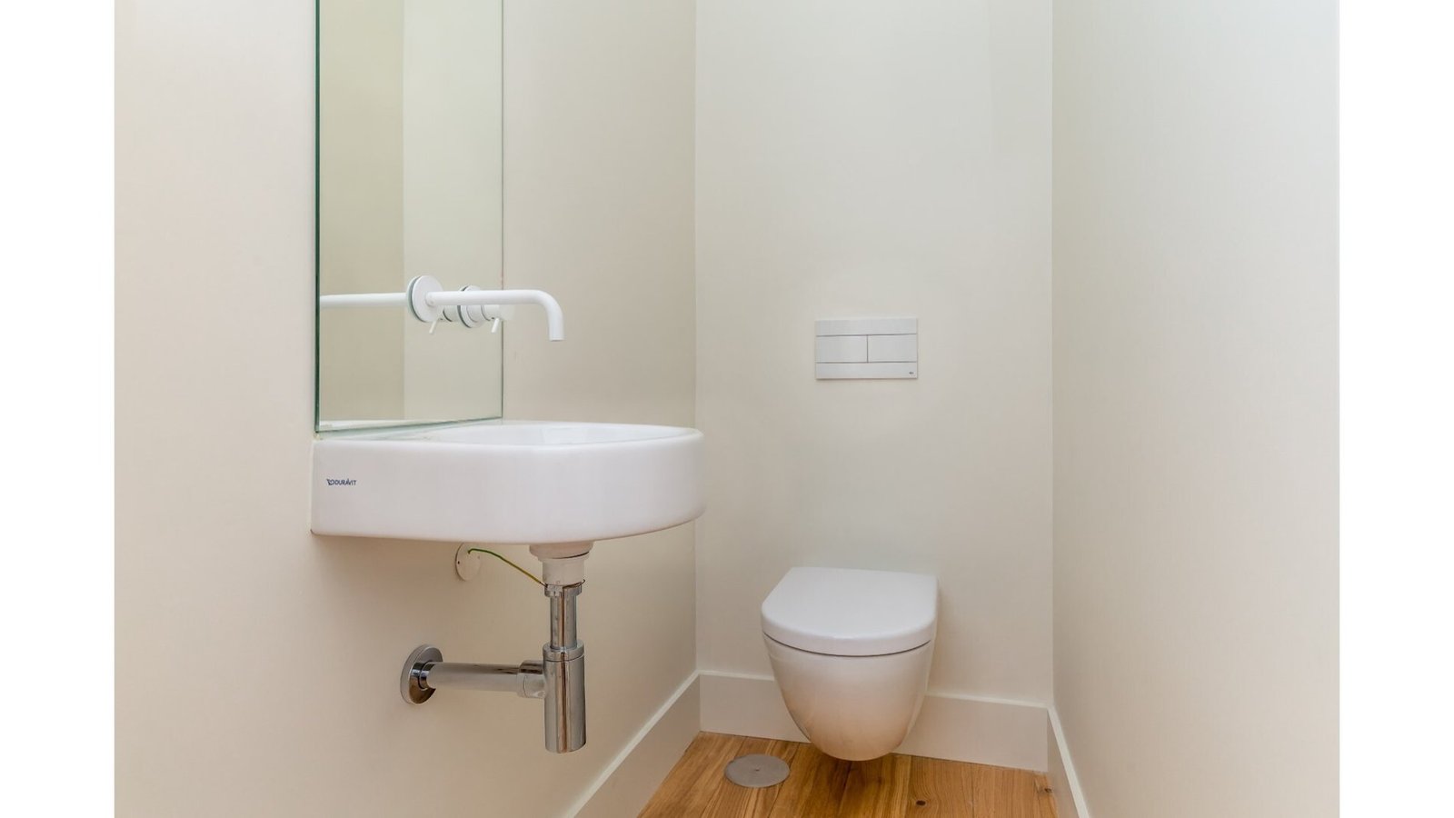 2 Bedroom Apartment With Garden In A Building With Amenities, On Av. Da Liberdade, Lisbon Apartment in Santo Antonio, Lisbon, Portugal 1 - 16133791