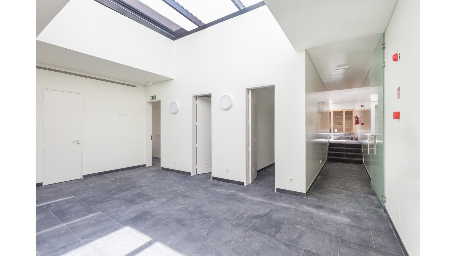 2 Bedroom Apartment With Garden In A Building With Amenities, On Av. Da Liberdade, Lisbon Apartment in Santo Antonio, Lisbon, Portugal 1 - 16133791