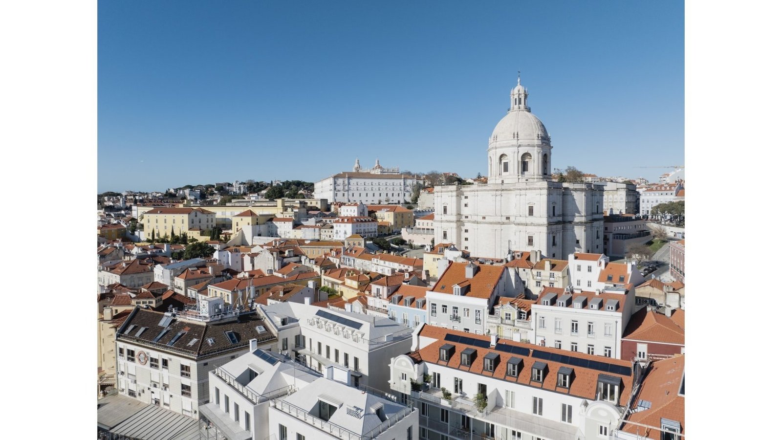 T7 Duplex Apartment With Terrace In Alfama Lisbon Apartment in Sao Vicente, Lisbon, Portugal 1 - 15332304