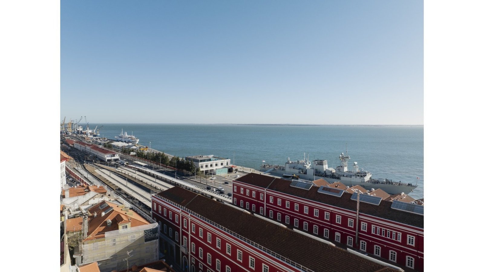 T7 Duplex Apartment With Terrace In Alfama Lisbon Apartment in Sao Vicente, Lisbon, Portugal 1 - 15332304