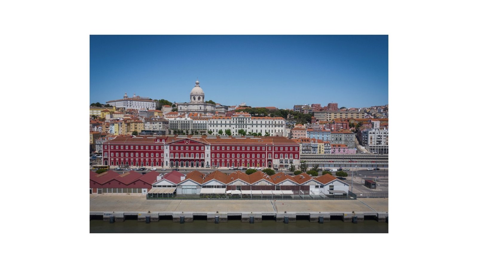T7 Duplex Apartment With Terrace In Alfama Lisbon Apartment in Sao Vicente, Lisbon, Portugal 1 - 15332304