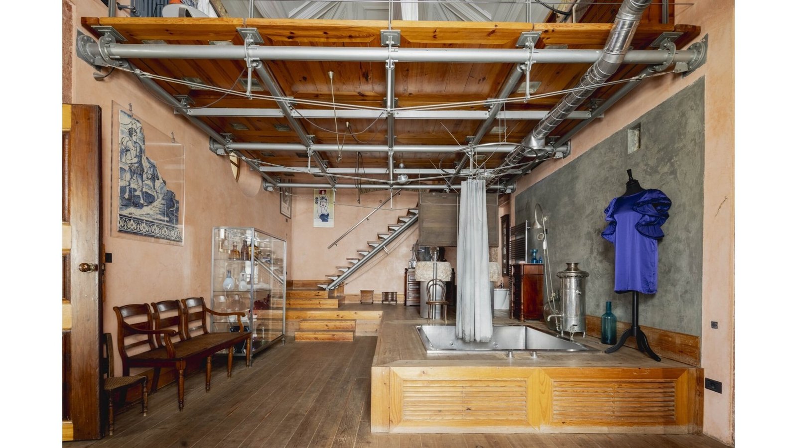 Charming 5 Bedroom Apartment With Garden, Views Of The River And The National Pantheon, In Lisbon Apartment in Sao Vicente, Madeira, Portugal 1 - 15914087