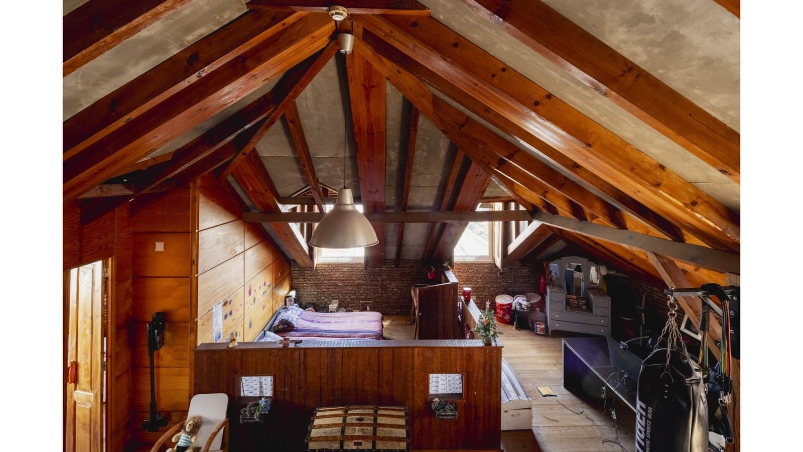 Charming 5 Bedroom Apartment With Garden, Views Of The River And The National Pantheon, In Lisbon Apartment in Sao Vicente, Madeira, Portugal 1 - 15914087