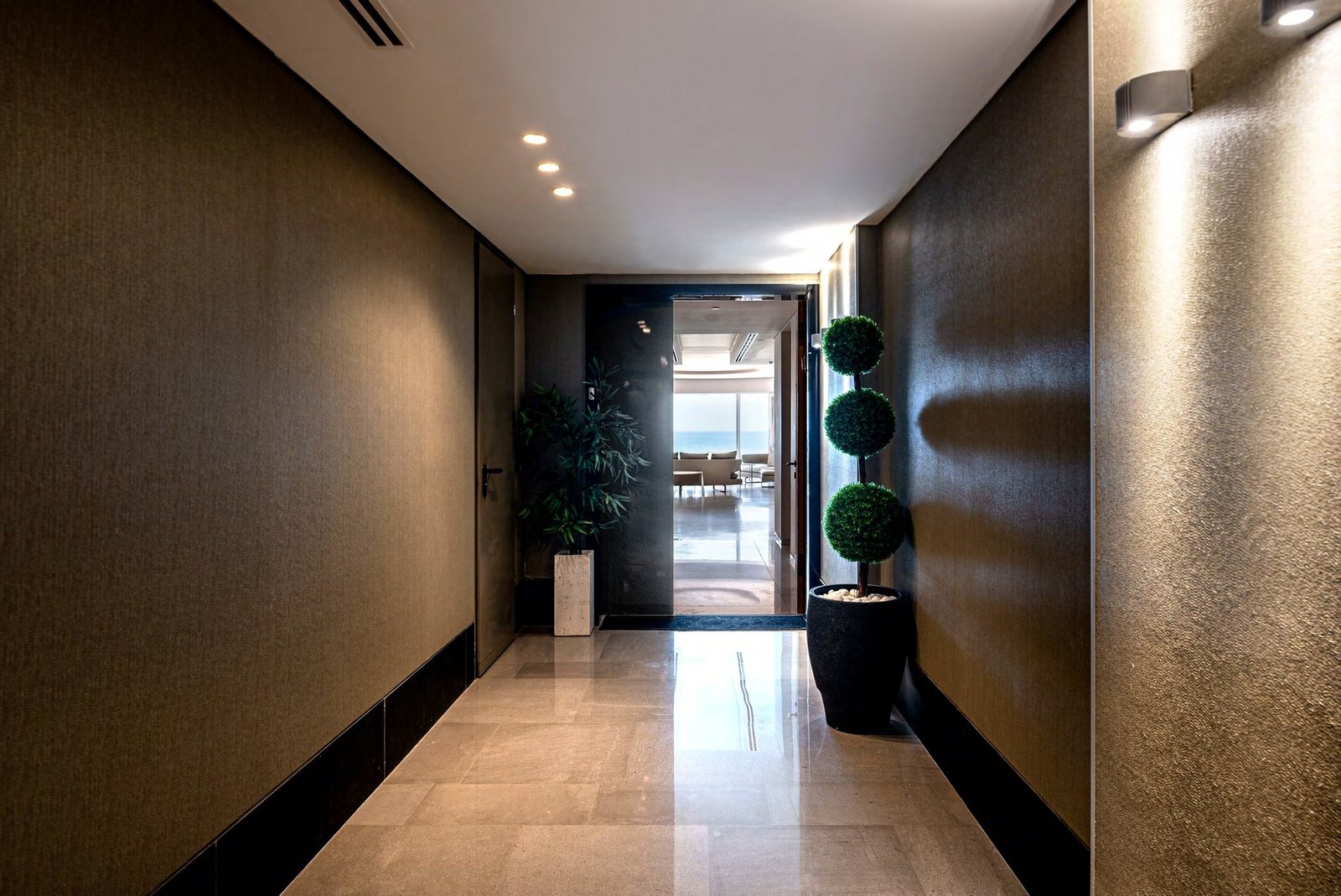 Royal Beach Residence On The Tel Aviv Promenade, Unique Apartment With Panoramic Sea View Apartment in Tel Aviv-Yafo, Tel Aviv District, Israel 1 - 12607980