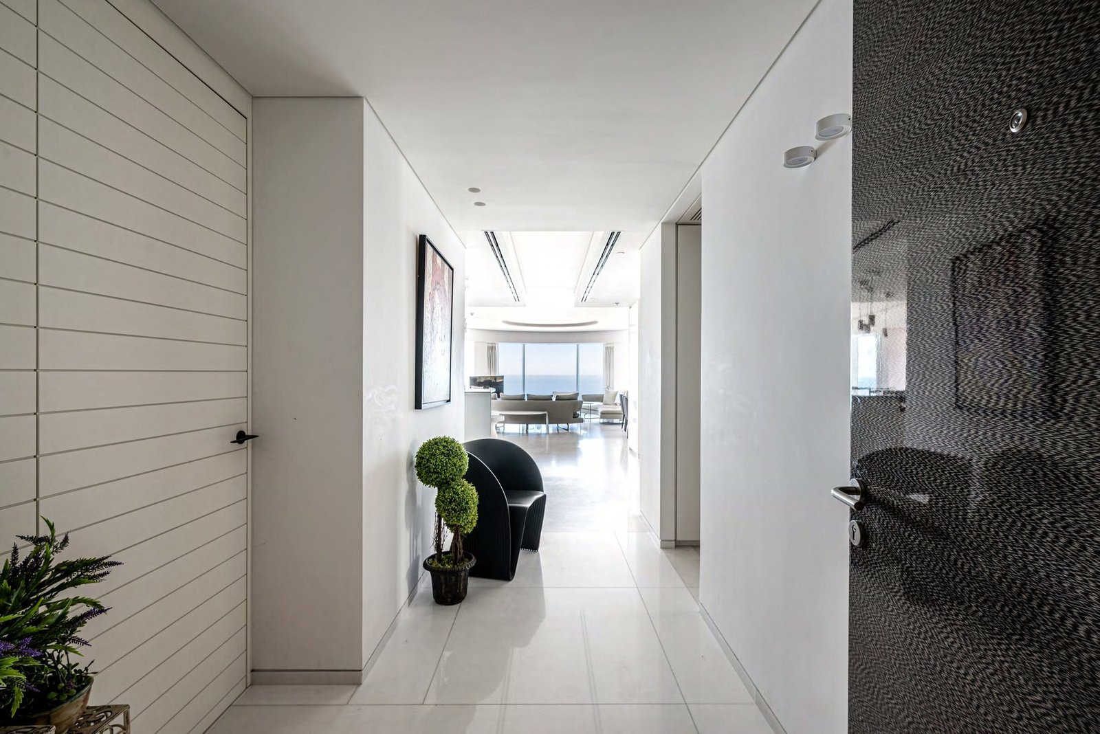 Royal Beach Residence On The Tel Aviv Promenade, Unique Apartment With Panoramic Sea View Apartment in Tel Aviv-Yafo, Tel Aviv District, Israel 1 - 12607980