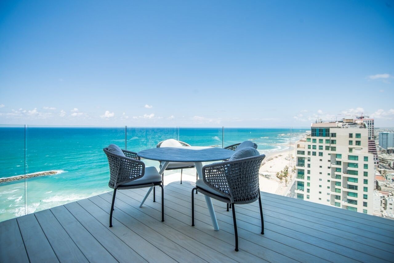 One Of The Luxury And Unique Apartment – Loft At Royal Beach Residences, Hayarkon St. 19, Tel Aviv Apartment in Tel Aviv-Yafo, Tel Aviv District, Israel 1 - 12623550