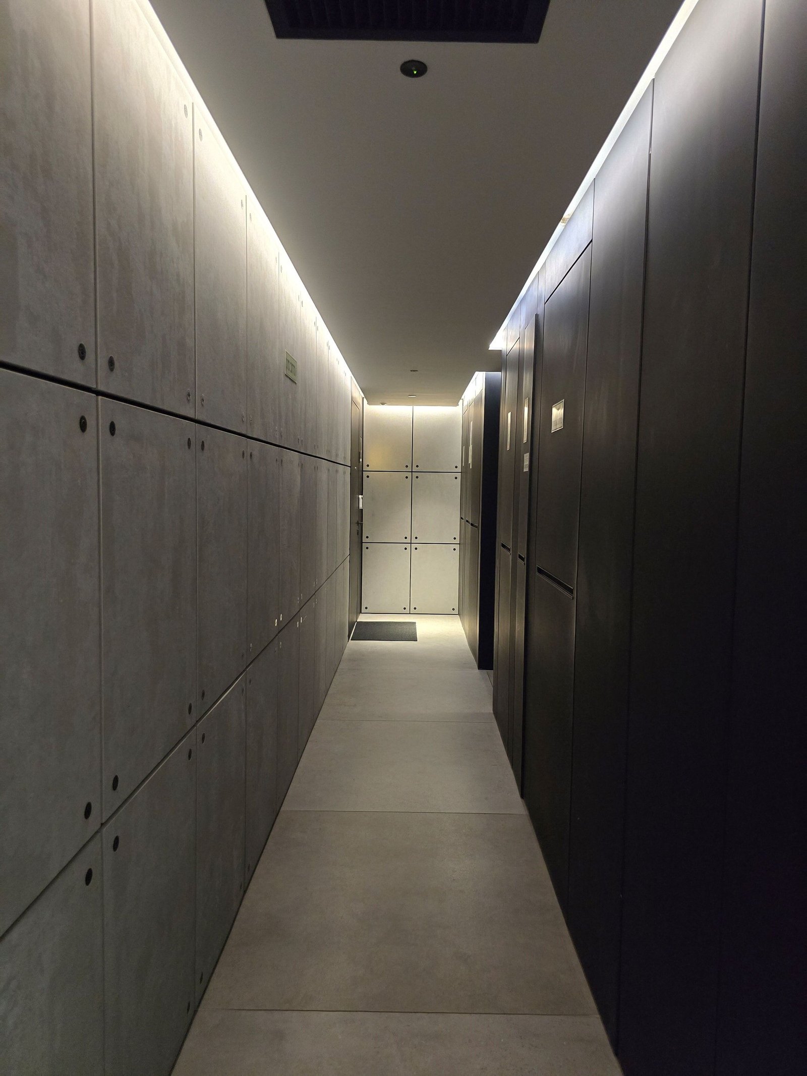 Magnificent Two Level Apartment For Sale Apartment in Tel Aviv-Yafo, Tel Aviv District, Israel 1 - 14100867