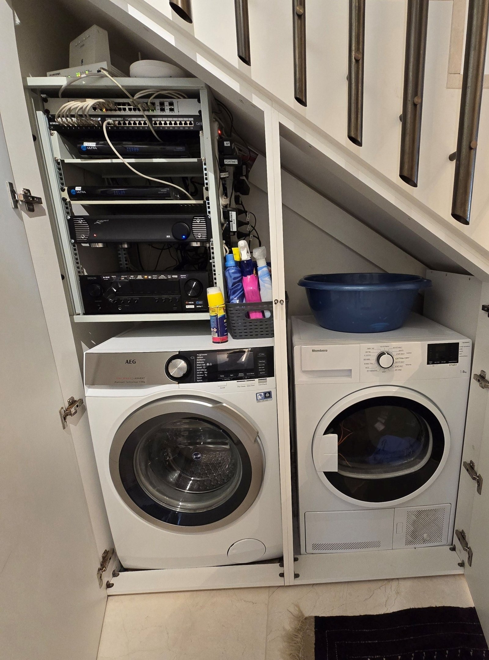 Magnificent Two Level Apartment For Sale Apartment in Tel Aviv-Yafo, Tel Aviv District, Israel 1 - 14100867