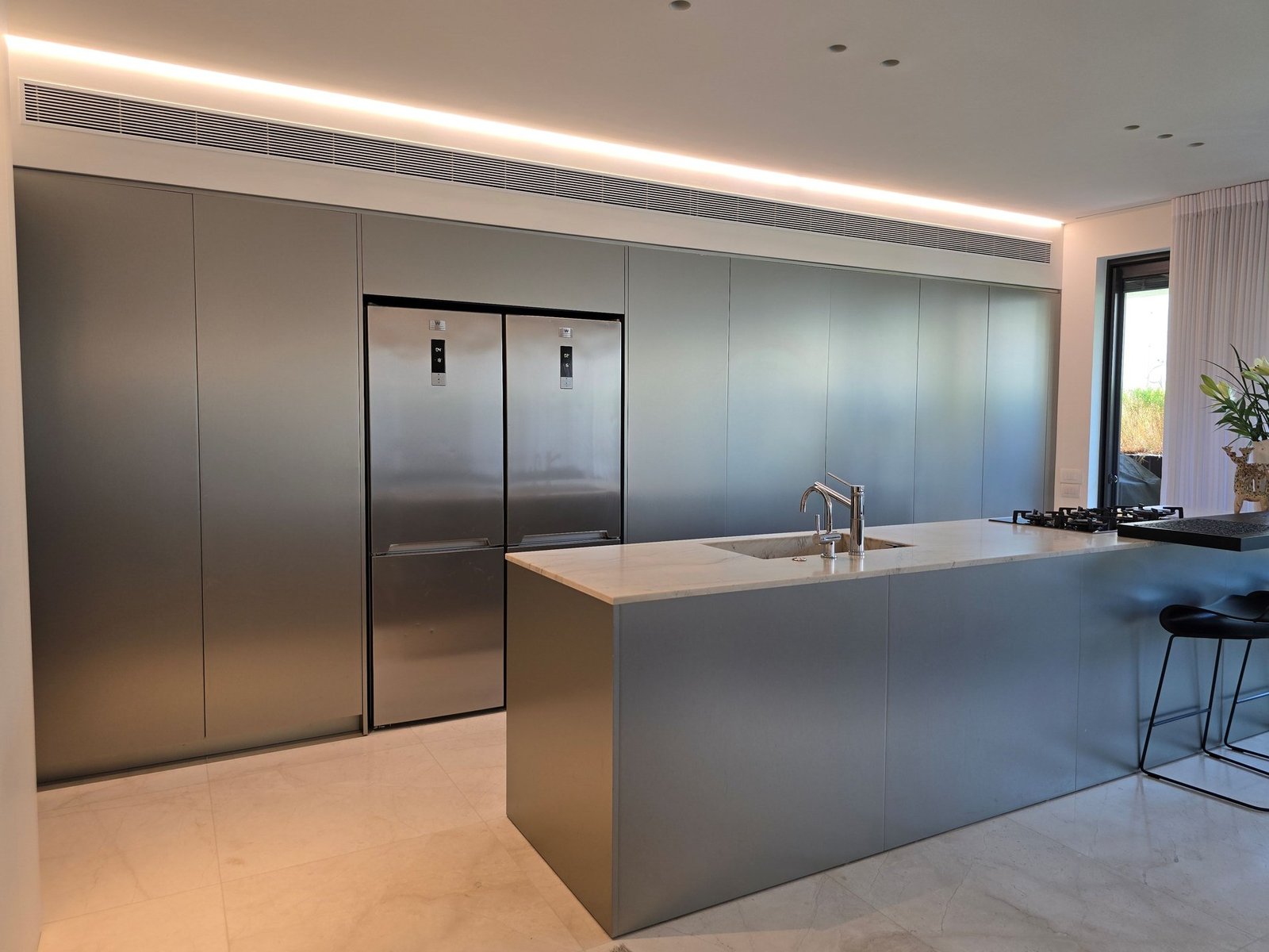 Magnificent Two Level Apartment For Sale Apartment in Tel Aviv-Yafo, Tel Aviv District, Israel 1 - 14100867