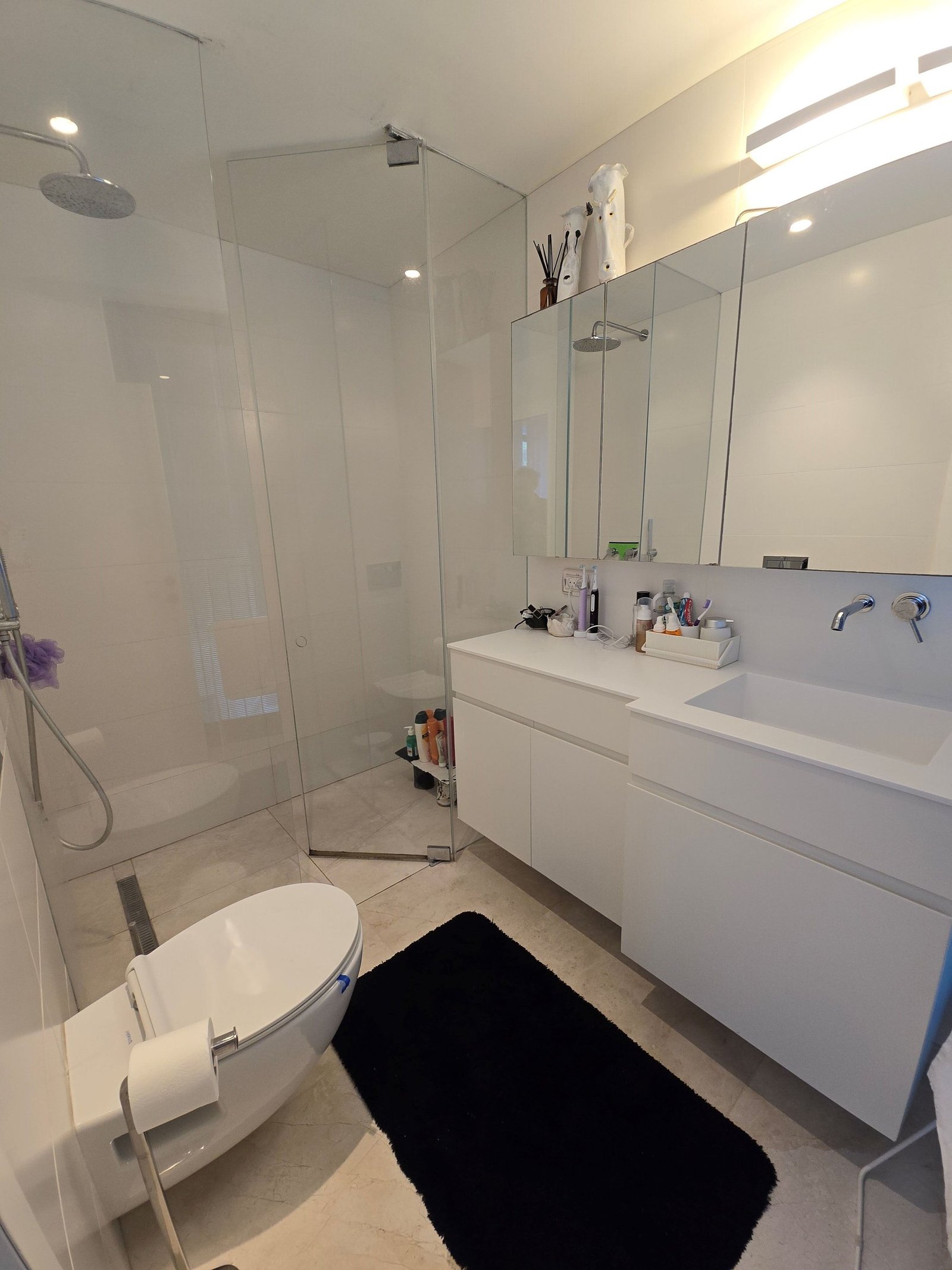 Magnificent Two Level Apartment For Sale Apartment in Tel Aviv-Yafo, Tel Aviv District, Israel 1 - 14100867