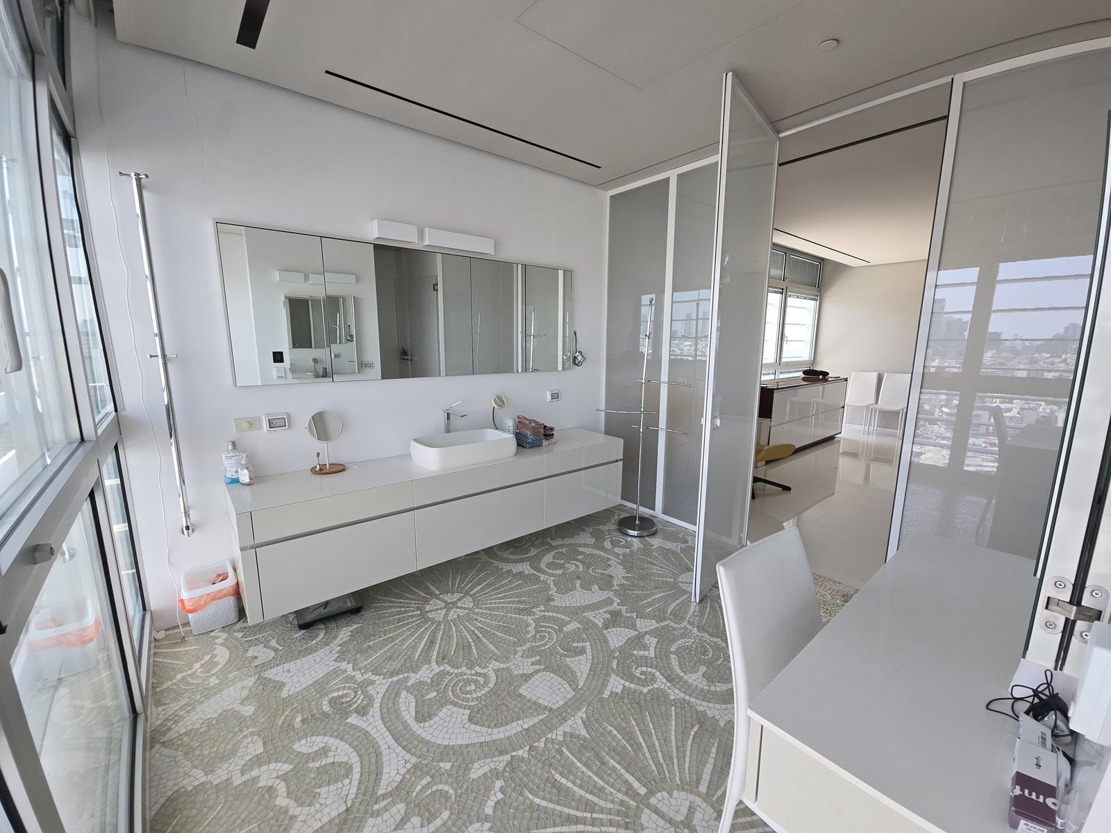 An Extraordinary Seafront Apartment In Tel Aviv Apartment in Tel Aviv-Yafo, Tel Aviv District, Israel 1 - 14759441