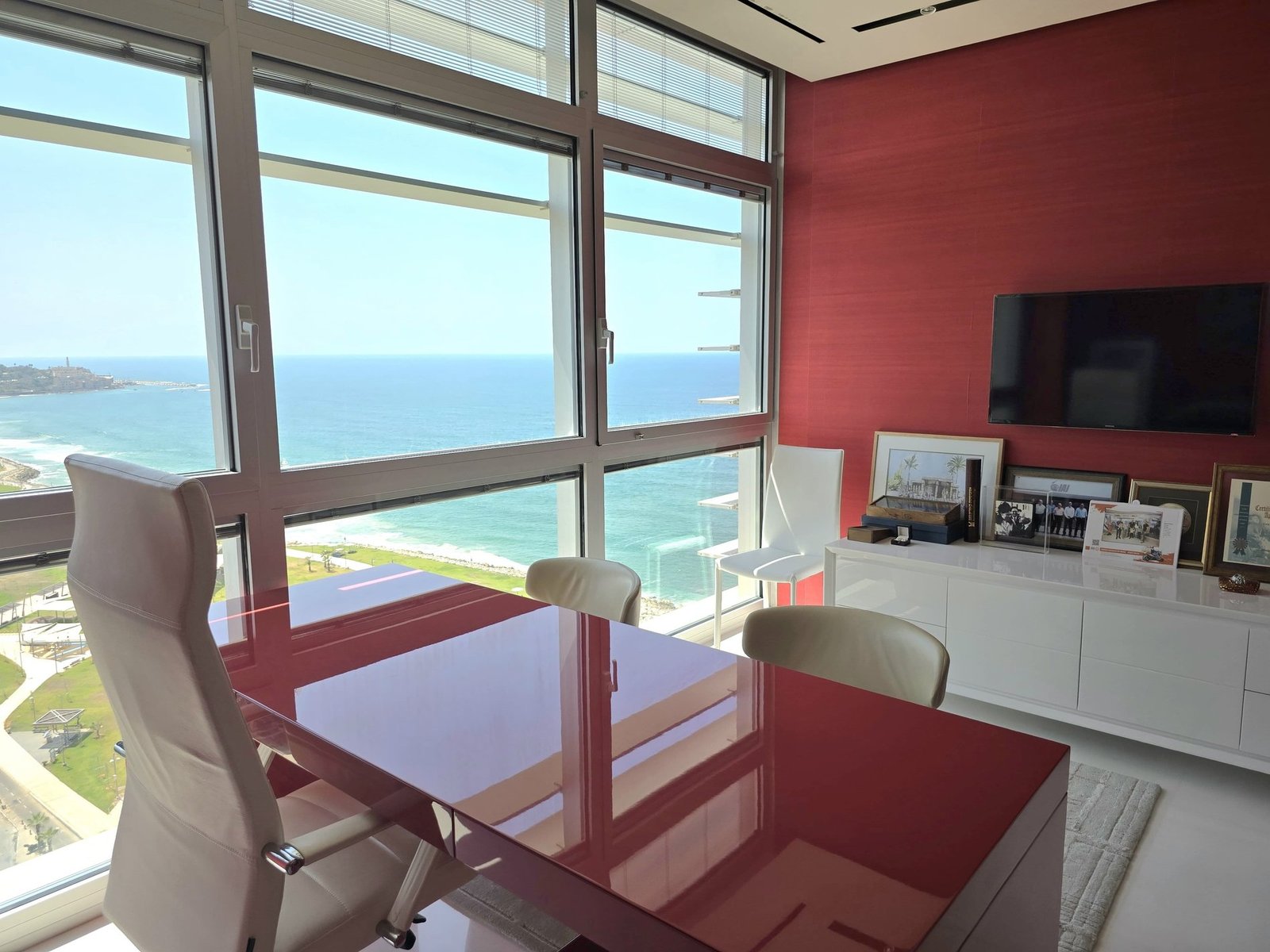 An Extraordinary Seafront Apartment In Tel Aviv Apartment in Tel Aviv-Yafo, Tel Aviv District, Israel 1 - 14759441