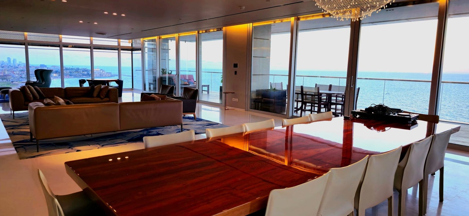 An Extraordinary Seafront Apartment In Tel Aviv Apartment in Tel Aviv-Yafo, Tel Aviv District, Israel 1 - 14759441