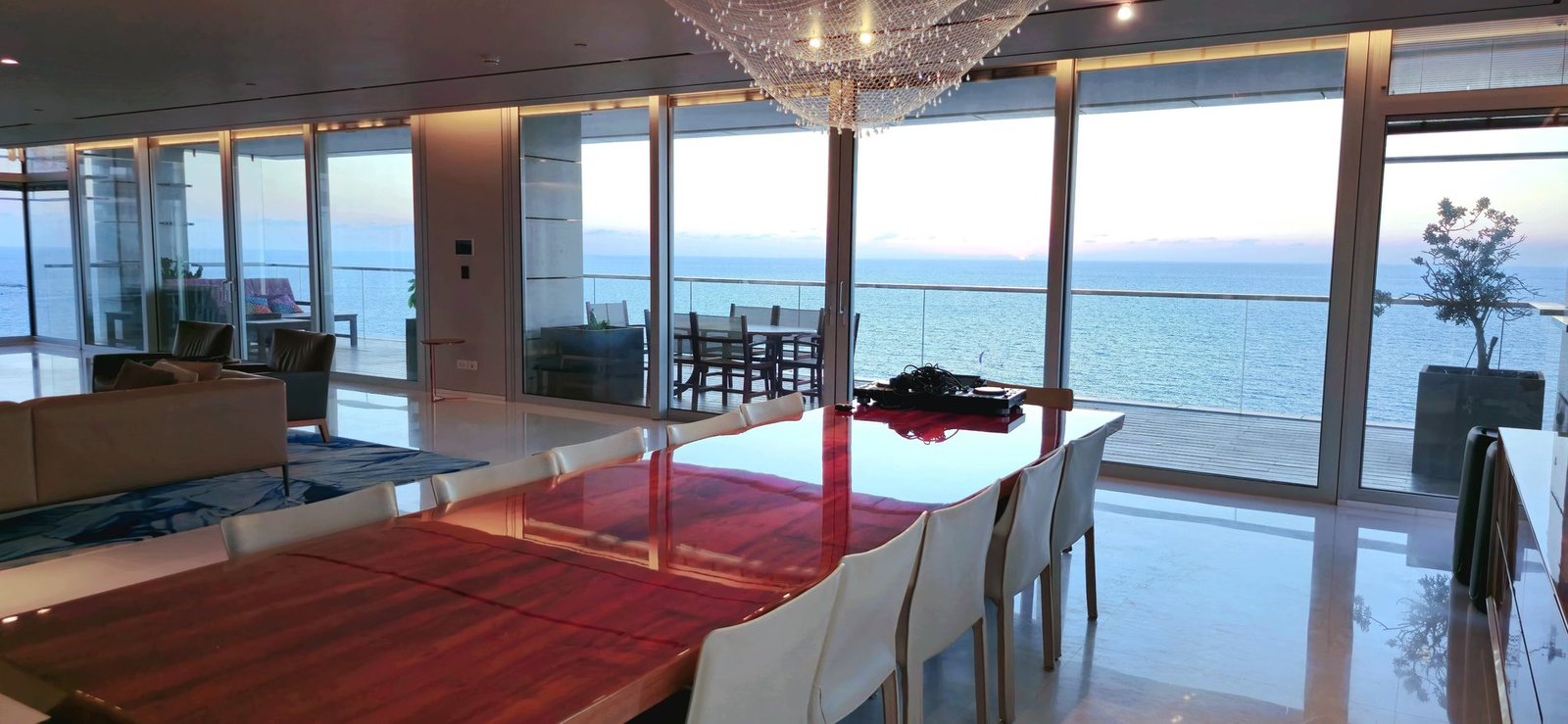 An Extraordinary Seafront Apartment In Tel Aviv Apartment in Tel Aviv-Yafo, Tel Aviv District, Israel 1 - 14759441