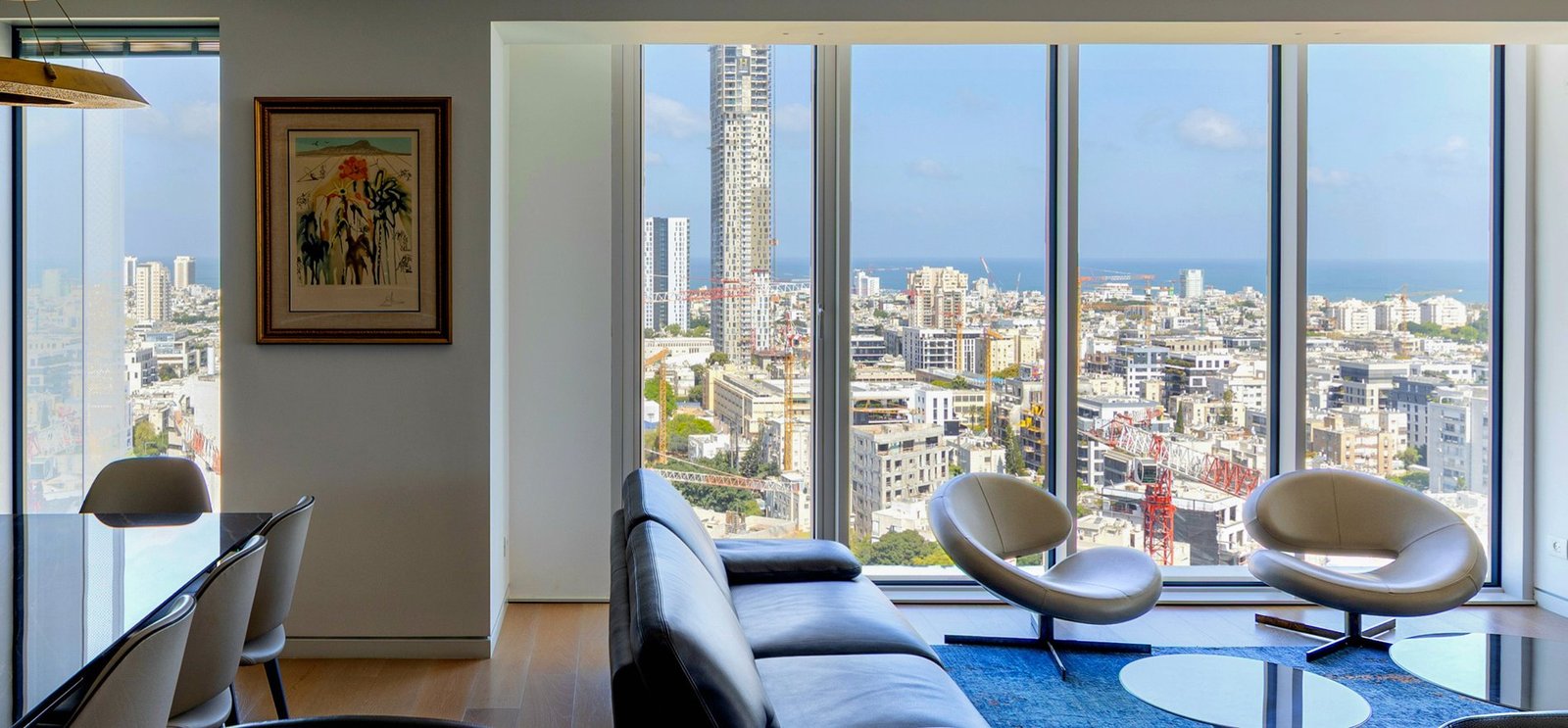Exquisite High Rise Living In The Iconic Beit Lessin Tower Apartment in Tel Aviv-Yafo, Tel Aviv District, Israel 1 - 15581746