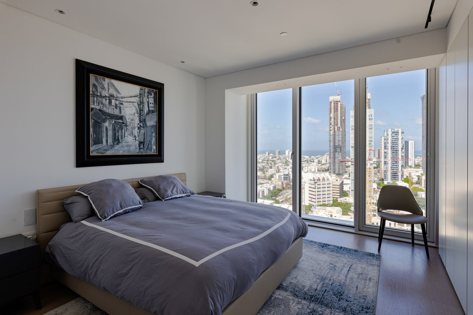 Exquisite High Rise Living In The Iconic Beit Lessin Tower Apartment in Tel Aviv-Yafo, Tel Aviv District, Israel 1 - 15581746