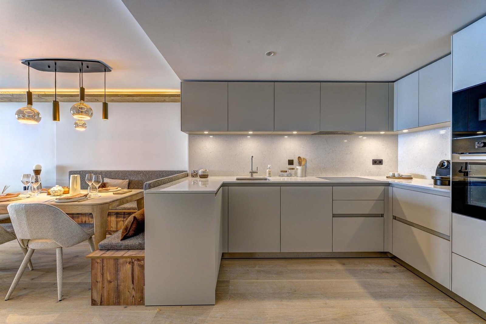 This Gorgeous 5 Bedroom Split Level Apartment In Val D’isere Apartment in Val-d'Isère, Auvergne-Rhône-Alpes, France 1 - 15555958