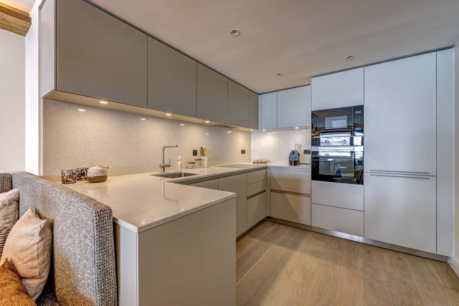 This Gorgeous 5 Bedroom Split Level Apartment In Val D’isere Apartment in Val-d'Isère, Auvergne-Rhône-Alpes, France 1 - 15555958