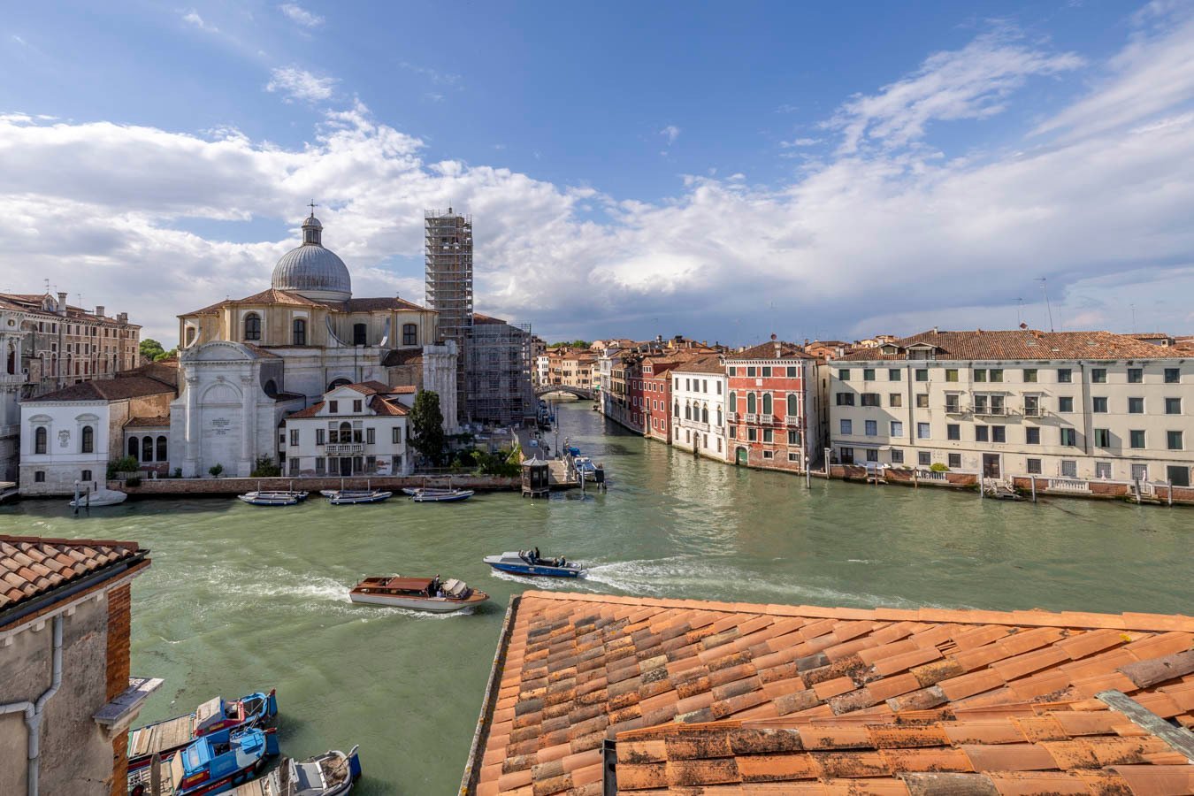 Prestigious Piano Nobile On Canal Grande Apartment in Venice, Veneto, Italy 1 - 16025360