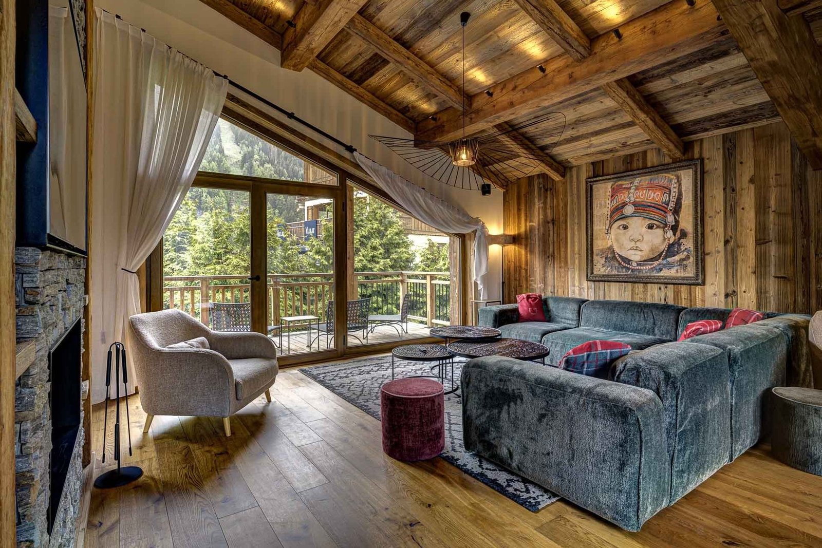 Contemporary Alpine Living With Private Wellness Facilities. Chalet in Courchevel, Auvergne-Rhône-Alpes, France 1 - 15741982
