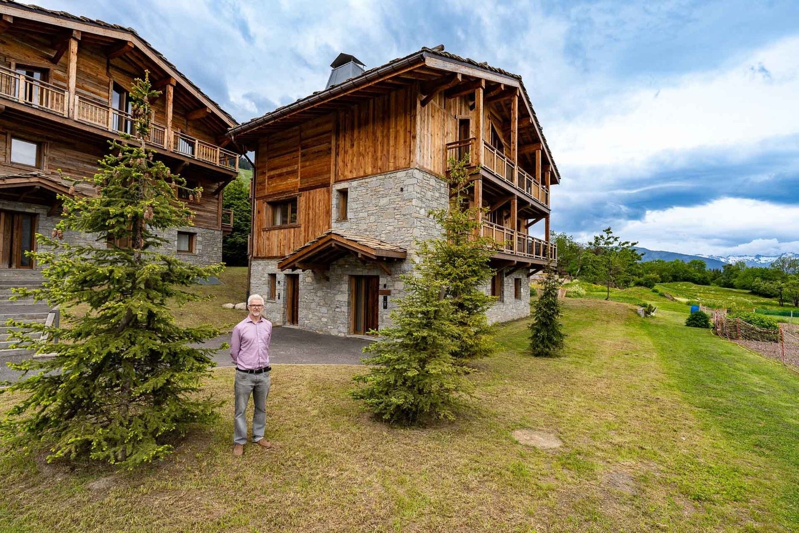 Contemporary Alpine Living With Private Wellness Facilities. Chalet in Courchevel, Auvergne-Rhône-Alpes, France 1 - 15741982