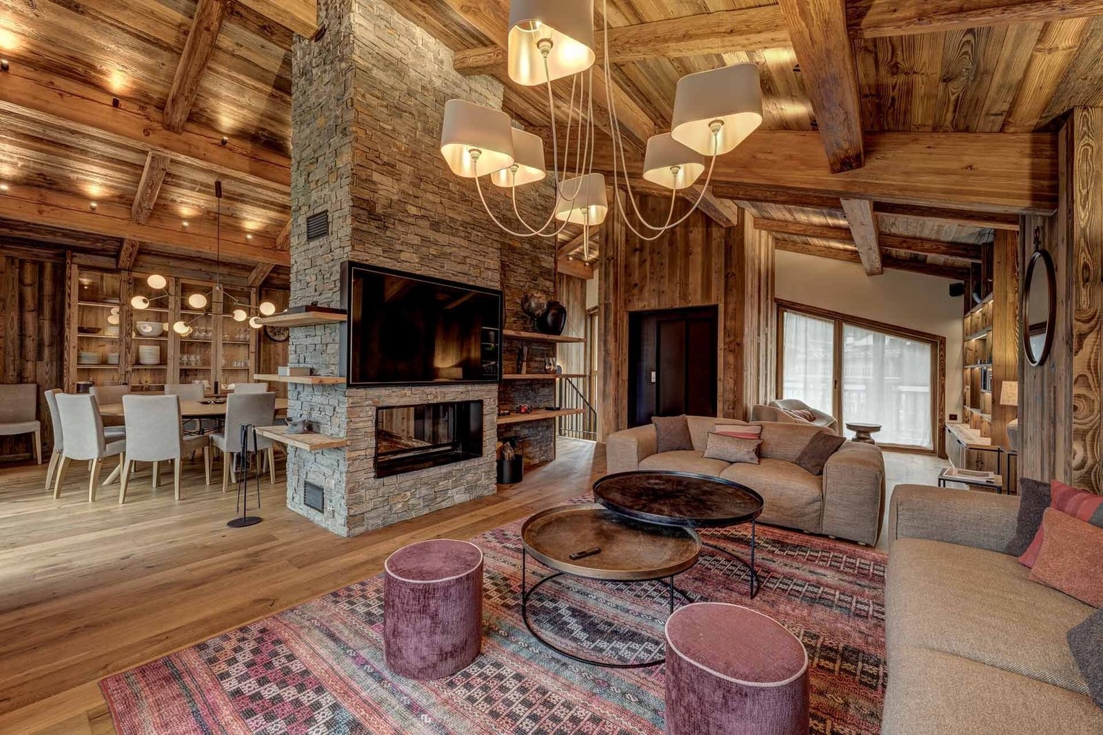 Ski Chalet With Panoramic Views Chalet in Courchevel, Auvergne-Rhône-Alpes, France 1 - 15775277