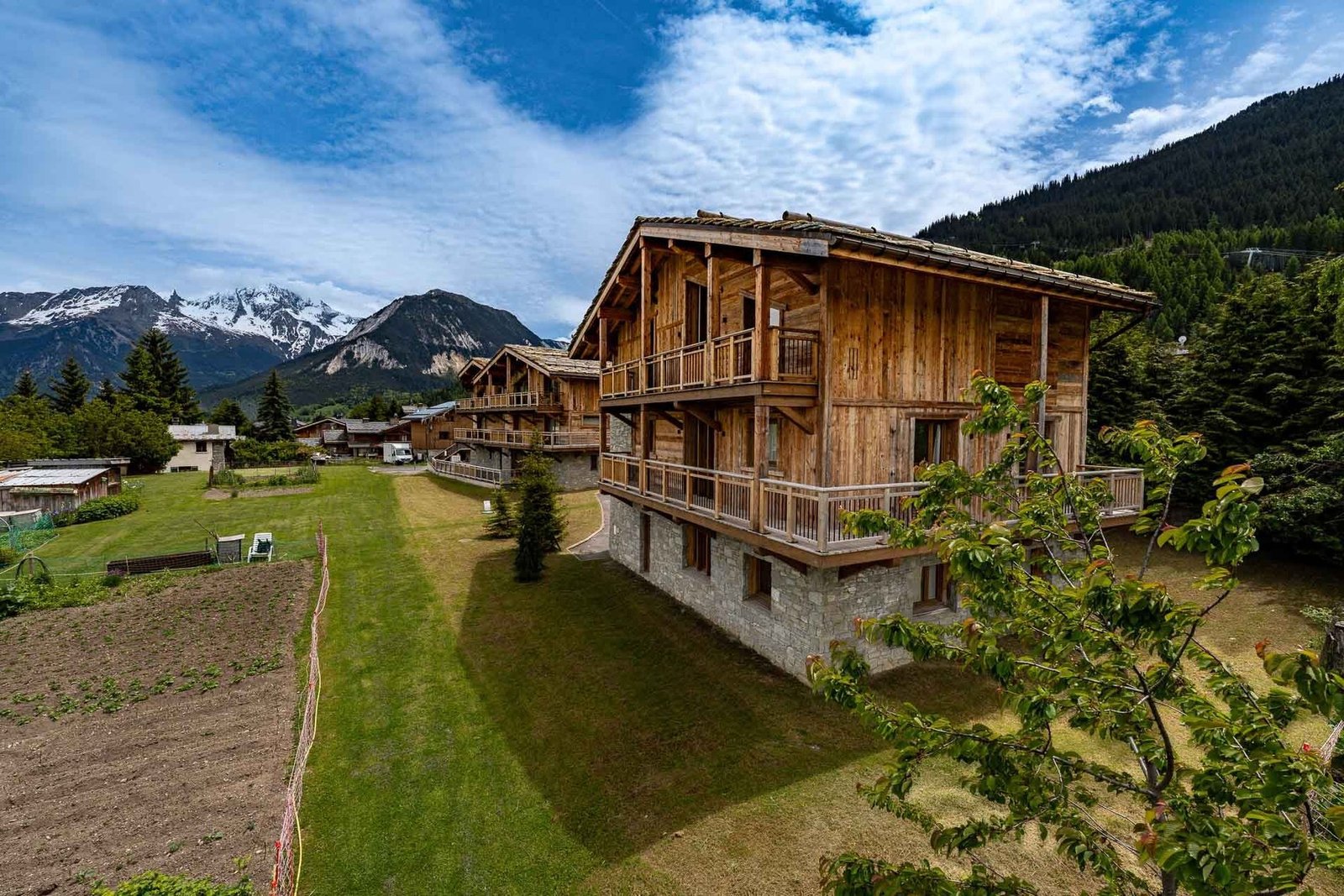 Ski Chalet With Panoramic Views Chalet in Courchevel, Auvergne-Rhône-Alpes, France 1 - 15775277