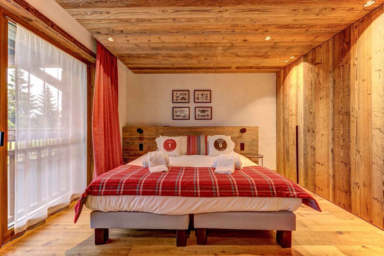 Ski Chalet With Panoramic Views Chalet in Courchevel, Auvergne-Rhône-Alpes, France 1 - 15775277