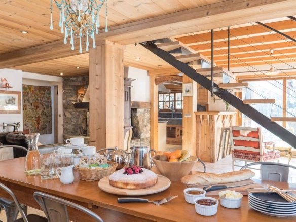 Chalet in Les Allues, Auvergne-Rhône-Alpes, France 1 - 14826337