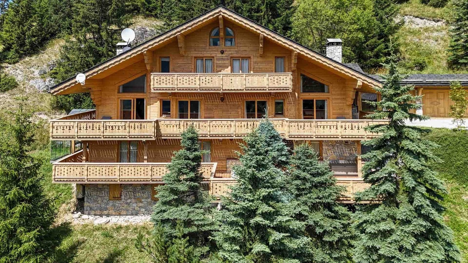 Chalet in Les Allues, Auvergne-Rhône-Alpes, France 1 - 16163926
