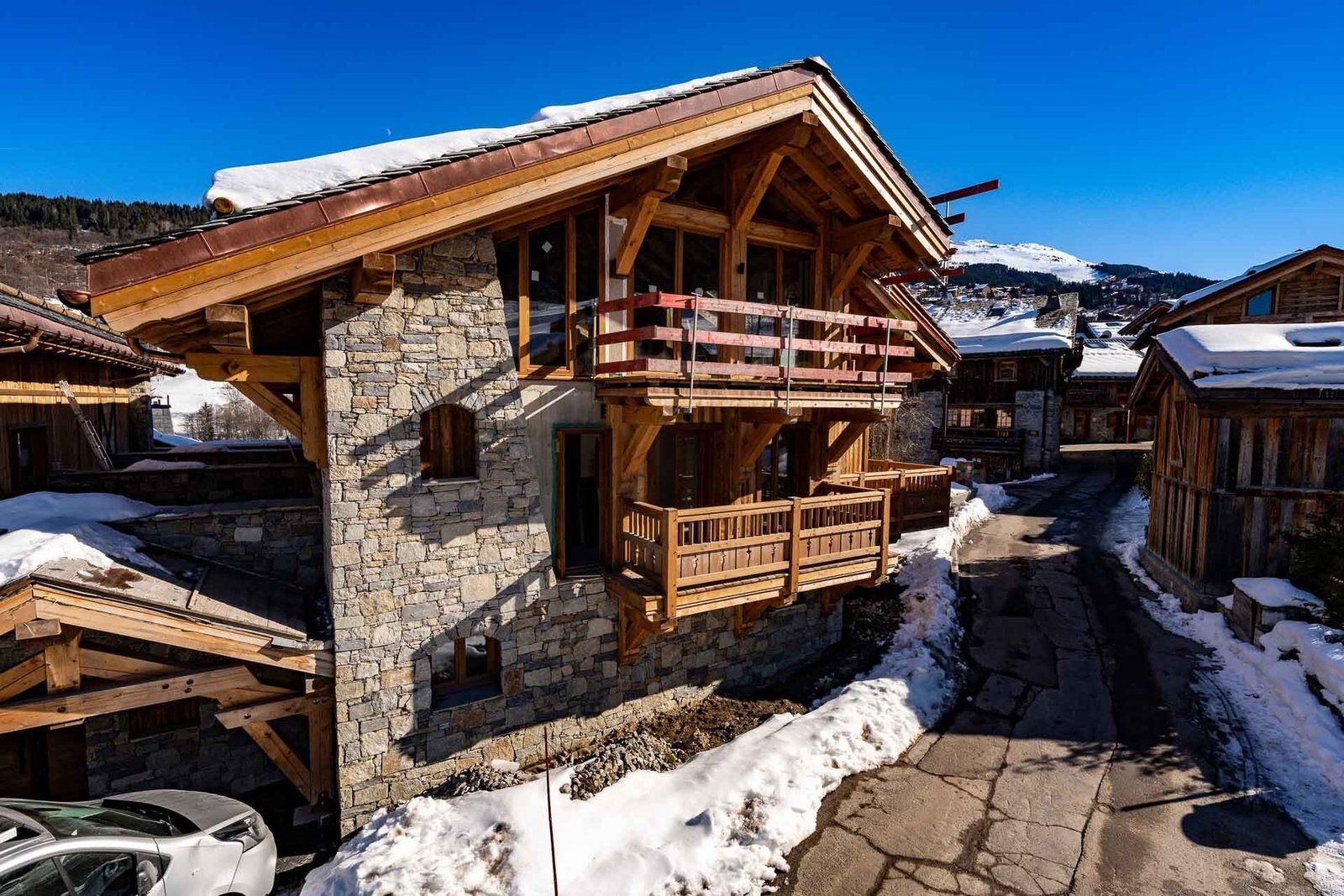 A Superb Five Bedroom Chalet In Le Raffort Chalet in Les Allues, Auvergne-Rhône-Alpes, France 1 - 16326512