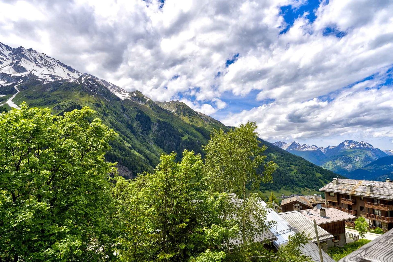 Superb 7 Double Bedroom Chalet Situated In The Heart Of The Sainte Foy Ski Resort Chalet in Val-d'Isère, Auvergne-Rhône-Alpes, France 1 - 14796350