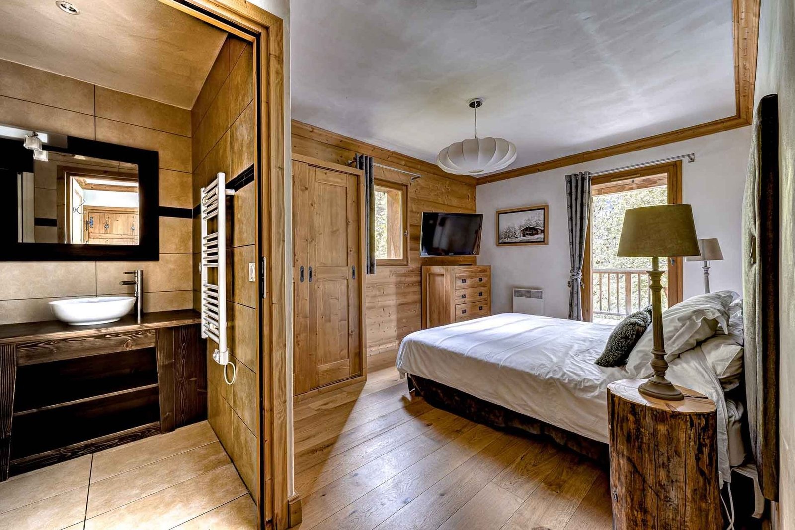 Superb 7 Double Bedroom Chalet Situated In The Heart Of The Sainte Foy Ski Resort Chalet in Val-d'Isère, Auvergne-Rhône-Alpes, France 1 - 14796350